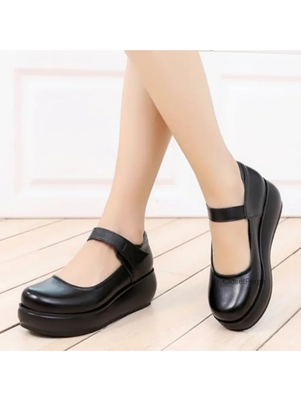 Women's Faux Leather Platform Mary Jane Pump Wide Width Non-Slip Work Shoe